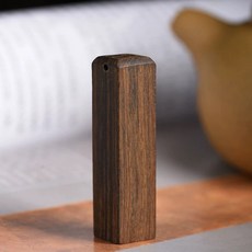 《泓潤》高拋沉香木印章 5分章, 1個