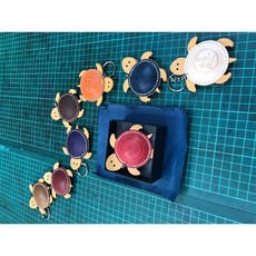 雋 手縫牛皮革烏龜鑰匙圈 植鞣革, 顏色自選