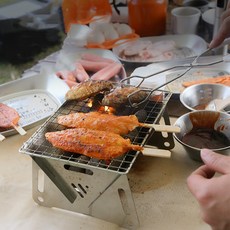 1인용 바베큐그릴 미니 캠핑화로대 접이식 미니화로 숯불그릴, 2개