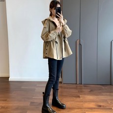 台灣出貨 防風防水冲峰衣女 【1.1萬人收藏】2022春秋新款細節感人重磅牛貨休閑百搭寬松收腰沖鋒衣風衣外套