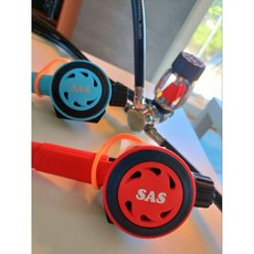 【多巴胺潛水調節器組】日本SAS NEO-R II M調節器組 1級頭 2級頭 備用2級頭(送雙用錶組 收納包)免運, 紅+紅黑,黃白