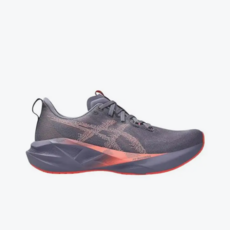 아식스 노바블라스트 5 런닝화 스탠다드 오트밀 블랙 1011B974 남녀공용(증정품 수납백), 500, 250