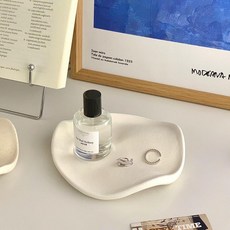 北歐風波浪陶瓷收納盤 首飾展示盤 桌面飾品置物盤, 米黃色