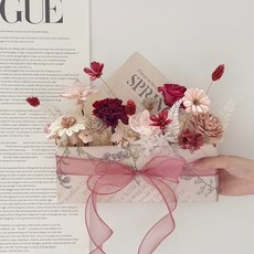 Floraflower 永生康乃馨信封花-花信寄情 (3色) 母親節禮物 永生花花束 康乃馨花束 精美禮物 生日, 烟紅, 1個