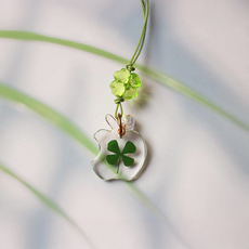 SANS 감성 꽃 비즈 끈갈피 14종 장미 네잎 클로버 은방울 꽃 핸드메이드 책갈피, 1개, 네잎클로버&사과