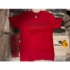 Creature 滑板短袖 S碼齊全 部分M碼 歐碼偏大 附原包裝, 如圖所示, 1個