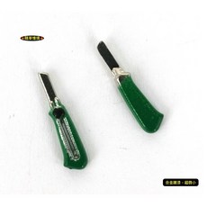隨草憶境 （超小5色合金）迷你仿真美工刀 刀片 小刀 切割墊 文具 娃娃屋 袖珍 微縮 模型, 1個, 單入美工刀（綠款，不能伸縮、不能割東西）