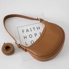 에이포터 심플 반달 숄더백 가벼운 코디