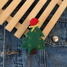 台灣*出貨 森系复古风圣诞可爱KT毛绒卡通圣诞老人学生胸针衣服包包装饰别针