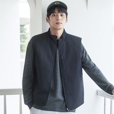 뱅뱅 BANGBANG 공용 심플 모던 경량 패딩조끼 CEL610