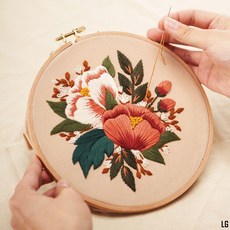 花卉手工刺繡DIY材料包 初學自繡新手入門簡單法式立體繡花送禮物, 1個, 争奇斗艳（绣布尺寸28*28CM),无绣绷（需自备直径20CM绣绷）