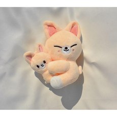 온루트) SKZOO 스키주 커들 인형, SK 폭스 안고 아기 자석 인형