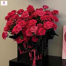 KiKi 新品花束 永生花 仿真香皂花 佛洛伊德抱抱桶 實用玫瑰花束 閨蜜七夕生日禮物, 【長樂未央】方盒-21朵佛洛伊德玫瑰+氣