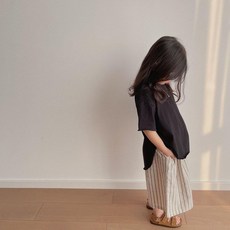 Little PiiKA's 日雜風格 圓領素面落肩前短後長短袖T桖 親子裝