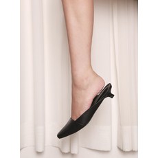[국내정품] [6월 29일 배송] 꼼므지 블로퍼 Asymmetry mule / CG1022BK 227135