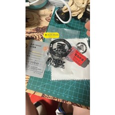 CHIMAGO 赤馬降魔巳蛇 指尖陀螺, 如圖所示, 1個