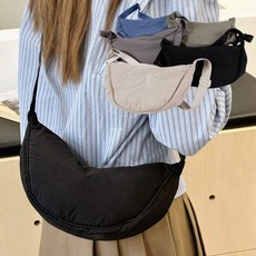 미니 가방 여행용 크로스백 나일론 여성 여행 반달