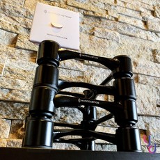IsoAcoustics Aperta 黑銀 五吋 監聽喇叭支架 一對 鋁製喇叭架 專業音響配件, 黑色