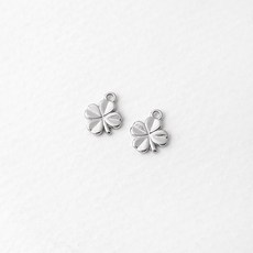 비즈아이 [8-060-20]써지컬스틸 펜던트 네잎클로버 8x9.5mm 1개