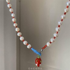 童趣紅色草莓串珠珍珠項鍊設計感小眾ins鎖骨鏈女氣質高級感頸鏈