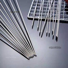 燒烤籤子 燒烤鐵籤子批發 不鏽鋼 圓籤扁籤烤羊肉串籤家商用簽字串針加粗, 1個, 20支,圓籤 特細適合小串1.2長28cm