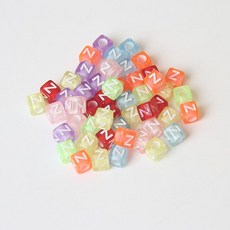 브롤리 알파벳 사각형 투명 비드 단일 문자 DIY 보석 액세서리 우정 팔찌 목걸이 재료, 6x6mm 사각 편지 구슬 50pcs / pack 구멍, 알파벳 Z