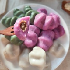 무설탕 냉동 아침대용 송편 떡 모듬 깨송편 (1kg)