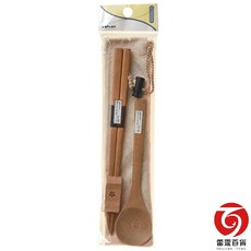 經典金檀木筷袋組：日式環保餐具，含筷子、湯匙、筷架及收納袋，方便攜帶, 1個