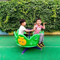 대형 회전 목마 펜션 캠핑장 말 키즈카페 탑승 놀이터, 2. 초록색 플라스틱 의자 105X110