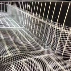 加厚陽臺防護網塑料網格防墜落安全網防漏網防盜窗墊養殖網腳墊網, A級防曬白+1.8公分網孔【送扎帶】,60公分寬-300公分長 OK店小7可取, 1個