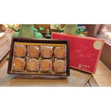 二和珍 艋舺80年老店 中秋月餅 台式月餅有蛋8入禮盒, 1個, 豆沙*2+豆蓉+鳳梨+棗泥*2+蓮蓉*2