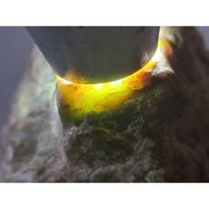 瓜地馬拉七彩翡翠原石 危料瓜料脫砂發黑 冰種玉料 可製牌子戒面 382克, 1個