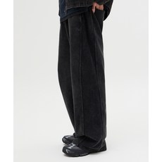 브랜드정품 키뮤어 KIIMUIR 가먼트다잉 세미 플레어 스웻 팬츠_차콜 352308