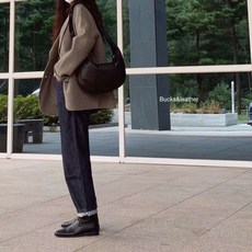 Bucks&leather 羊皮真皮可調節休閒餃子包 黑色肩背包