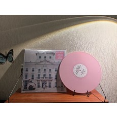 Melanie Martinez K-12 限量彩膠唱片 LP, 如圖, 詳見包裝