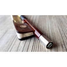 雅典樂器世界 極品巴西蘇木Pernambuco德國大廠牛角大提琴弓4/4，演奏家首選，音色飽滿集中, 1個