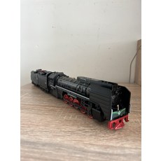 全新 1:87 內燃機車 磁吸車廂 火車頭燈可點亮 回力前行, 1個