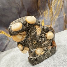 龍宮舍利 象神雕件 黑靈骨, 詳見包裝