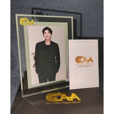 孔劉 簽名照 CAA 認證證書 禮盒裝 收藏贈禮, 2, 樣式
