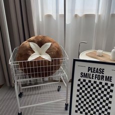 해피유통 토마토 귀여운 인테리어 소품 방꾸미기용 베개, 표고버섯