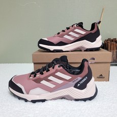 아디다스 여성용 하이킹화 방수기능(RAIN.RDY) 등산 산책 여행용 워킹화 가벼운 멀티스포츠화