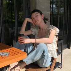 투니스 여성 루즈핏 플라워 스퀘어넥 쉬폰 블라우스 프릴 나팔 반소매 셔츠
