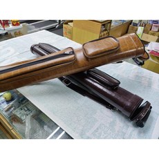 【國華撞球】高尚型撞球桿專用皮質6孔球筒 (2大4小) 可裝雙前截 跳桿 衝桿 可提、背兩用, 淺咖啡, 1個