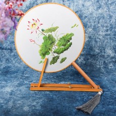 臺灣出貨 刺繡手工diy材料包自繡初學者材料包古風繡花團扇家居裝飾送禮物 WUTD, 荷花 團扇+流蘇+材料包+扇架, 1個