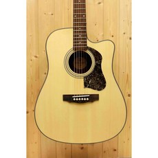 Guild D-340C 單板民謠吉他，音色優美，手感舒適，適合各種音樂風格, 1個