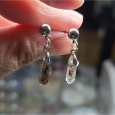 晶寶水晶 閃靈鑽赫基蒙鑽石耳環 隨形鋼針設計 晶瑩剔透