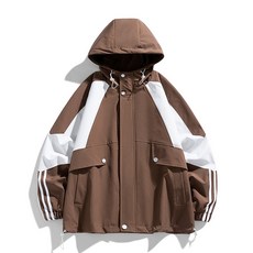 春秋款防風連帽衝鋒衣外套，適合登山戶外休閒穿搭