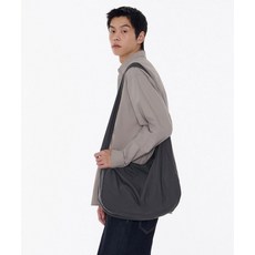 무신사 스탠다드 MUSINSA ANDARD TR 미니멀 크로스 백 그레이