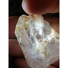 馬達加斯加原礦骨幹水晶, 1個