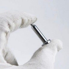 PS5 主機底座螺絲，穩固防傾倒，簡易安裝，高品質金屬材質，完美替代原廠螺絲, 一個(滿$50才有出貨不含運費), 1個